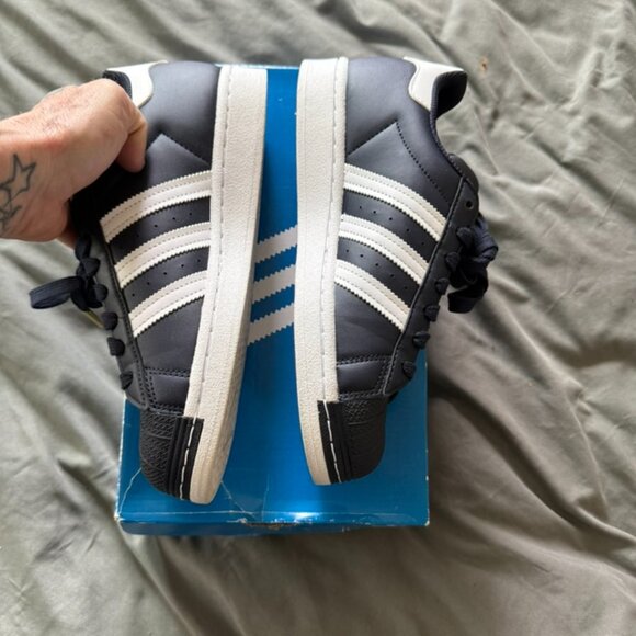 Adidas Platform Superstars w/ Gold aglets and logo Women's SZ 8 - Picture 6 of 8